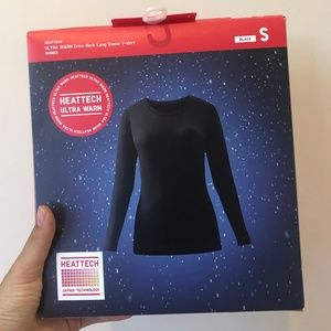UNIQLO Heat Tech | Long Sleeve Black Shirt